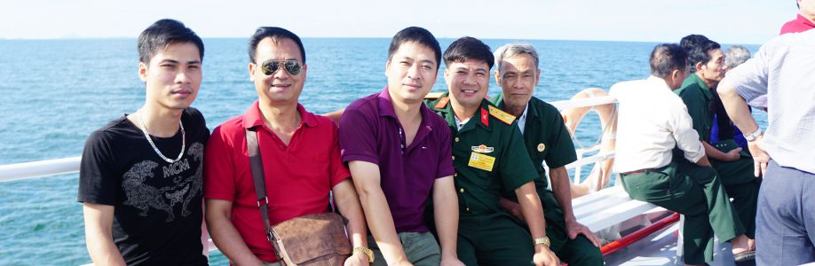 TU HOANG