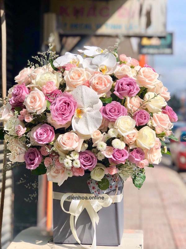 Hộp hoa chúc mừng - Điều tuyệt vời nhất- Ms:2842 - Dienhoa.Online | Phu Quy Flowers | Dịch vụ điện hoa Online số 1 Việt Namso