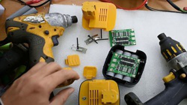 Nguyên nhân và cách sửa máy bắn vít đơn giản nhất