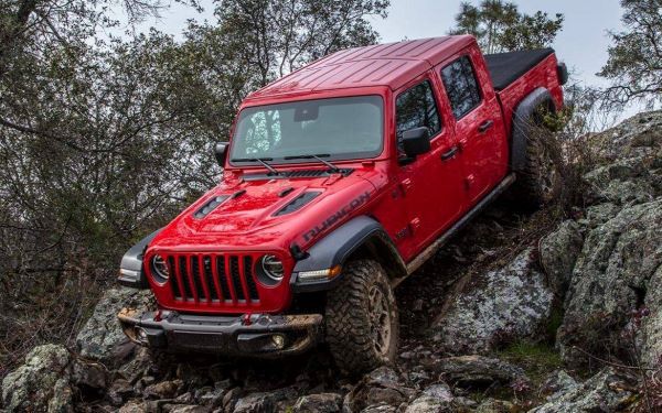 Đánh giá, hình ảnh chi tiết nội thất Jeep Gladiator 2022: khoang lái, các hàng ghế, tiện nghi