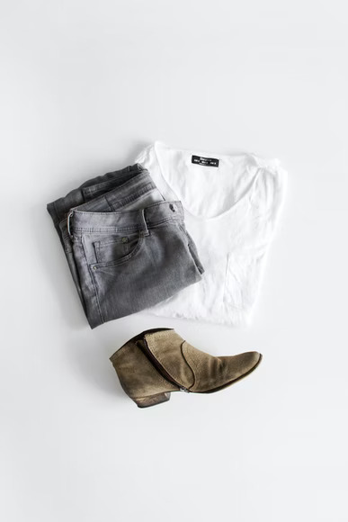 Mistake That You Should Avoid in Clothes And Apparel Photography  - Ecommerce Photography India