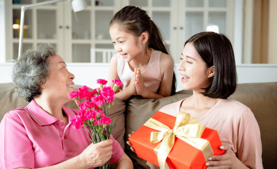 Gợi ý 11 món quà tặng mẹ ý nghĩa|Mua quà tặng mẹ
