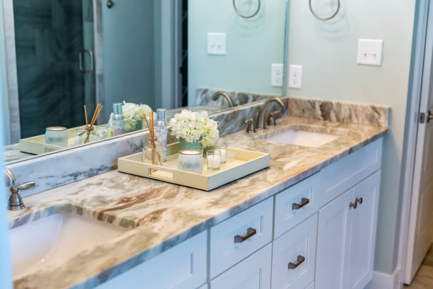 What do you need to look out for in bathroom vanities?