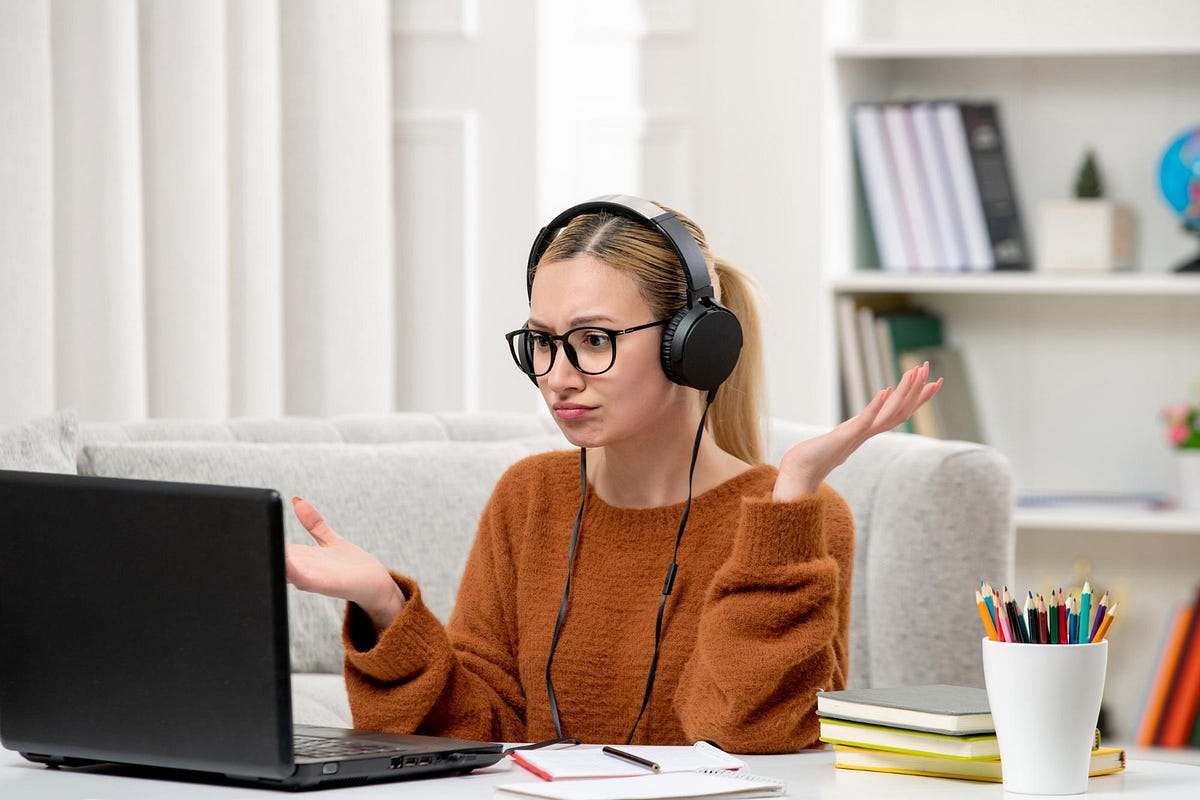 Conquer Your Online Classes: Discover the Advantages of Hiring an Expert