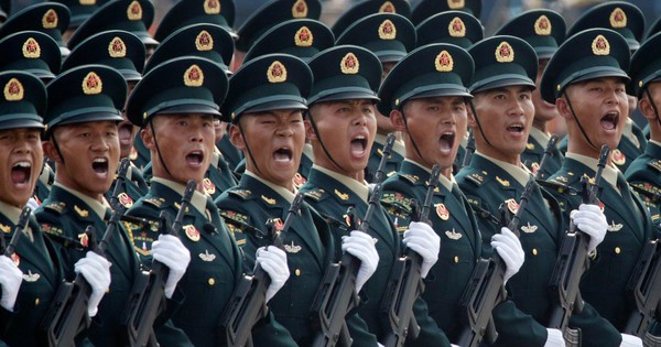2 nhân viên quân sự Trung Quốc bán lô tài liệu mật chưa tới 100 ngàn đồng