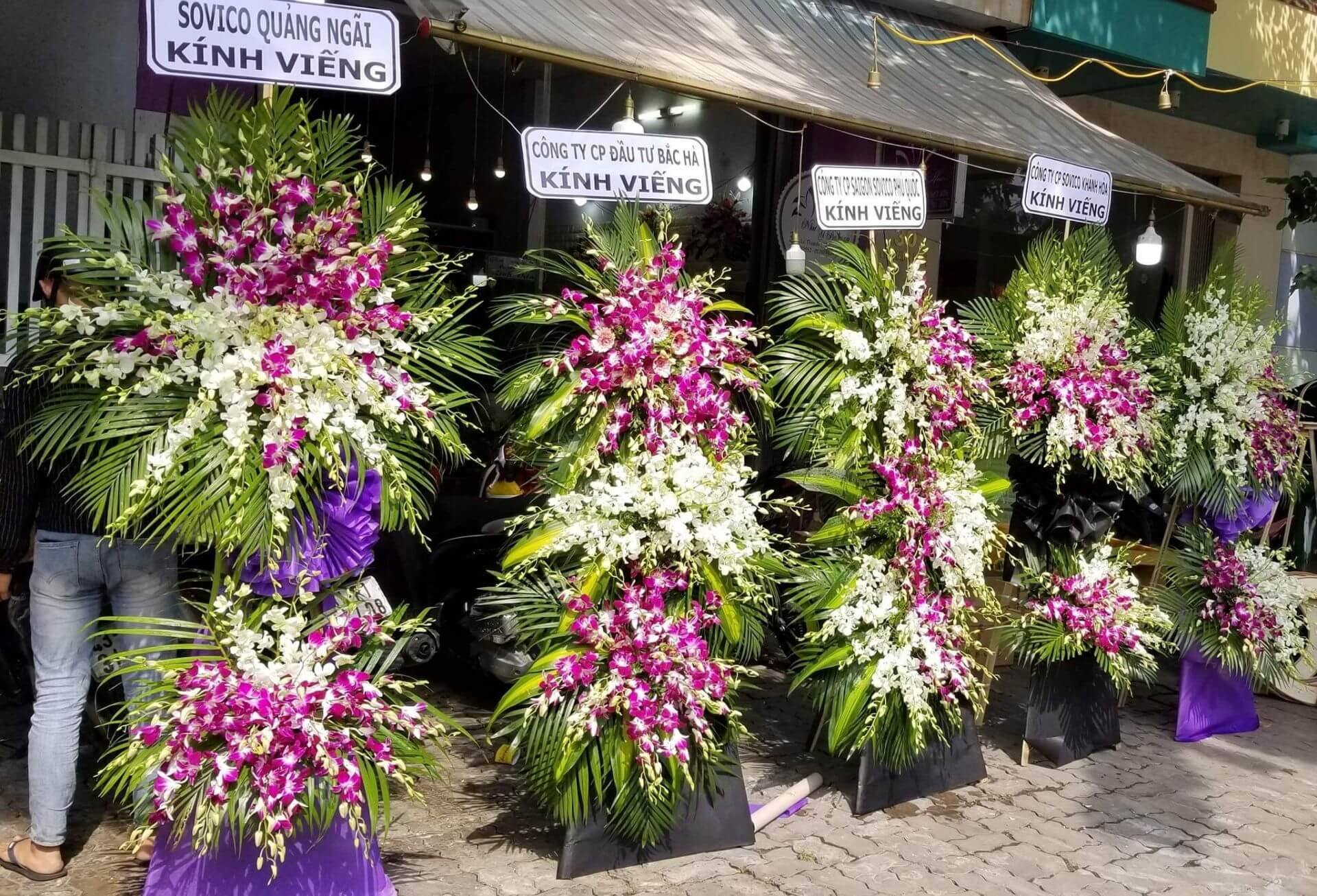 Hoa Chia Buồn Quận 8| Đặt Hoa Online Quận 8 Giao Hoa Tận Nơi Uy Tín