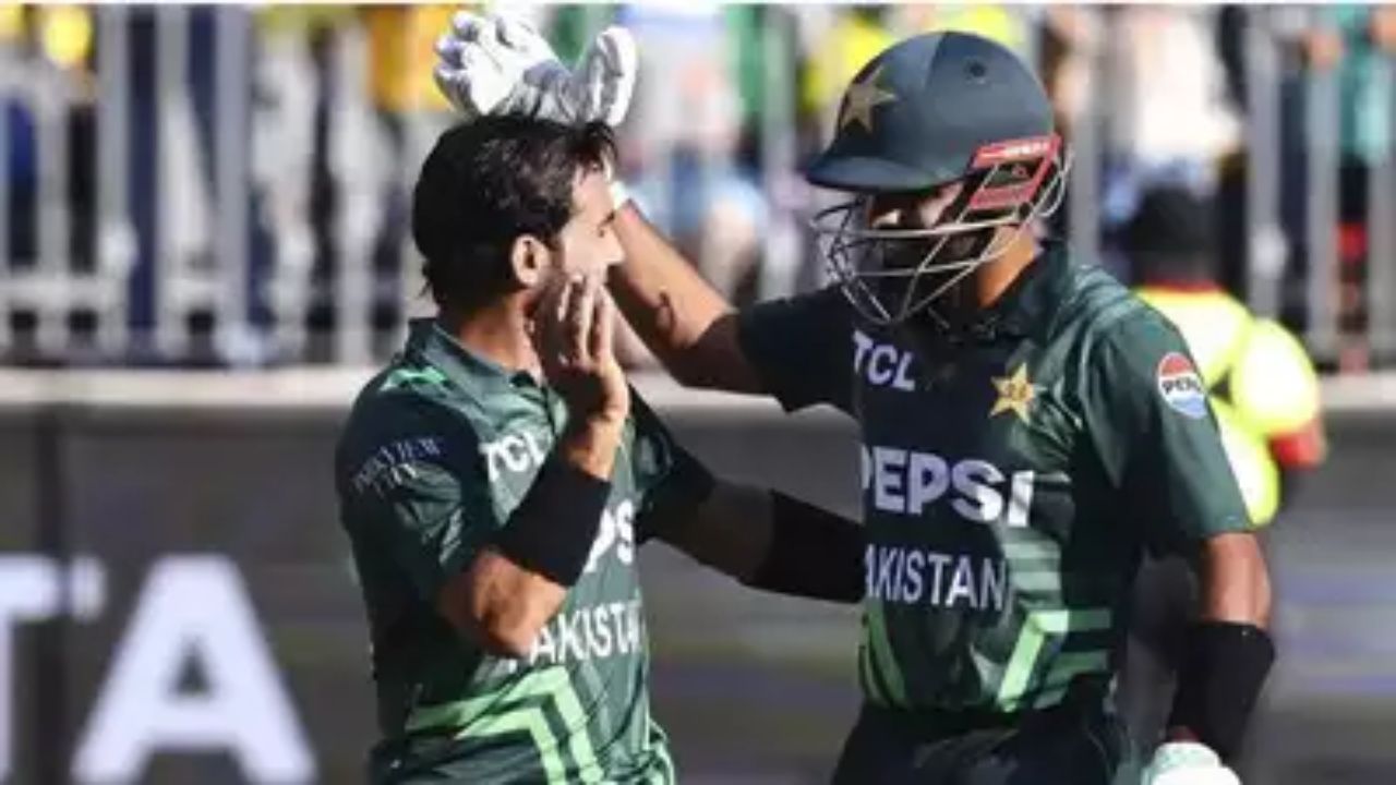 "Pakistan's win in Australia will haunt Indians"- Twitter reacts to a historical 22 year end to AUS vs PAK