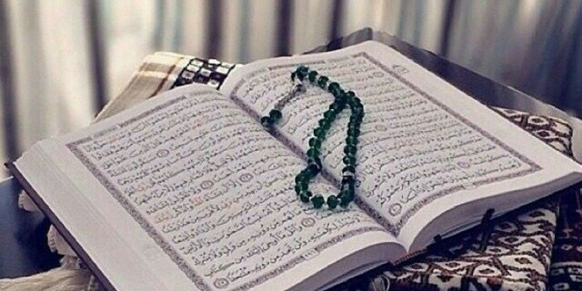 Professional Quran Tutors at Your Fingertips: Online Quran Academy