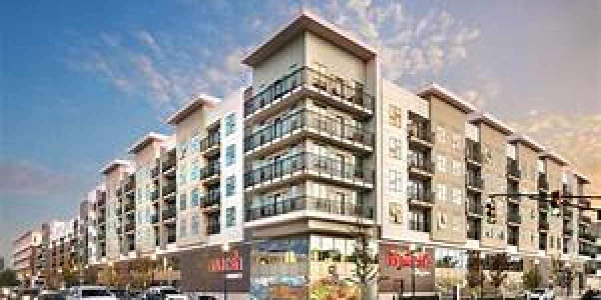 Retail Real Estate Giants: Who’s Transforming the Shopping Experience?
