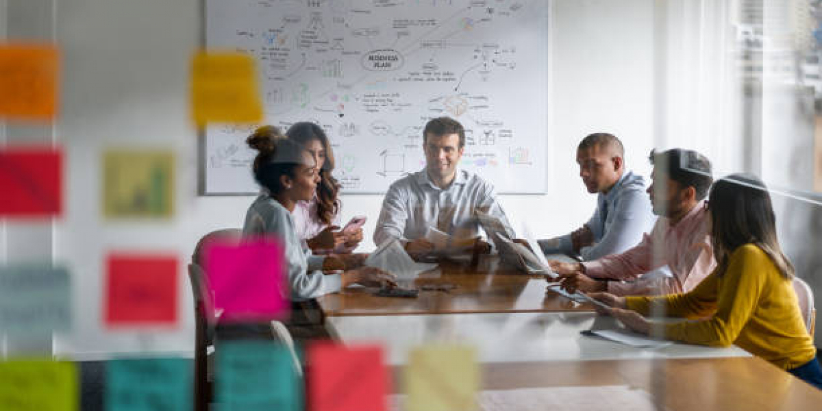 Crafting Social Media Content That Delivers Results