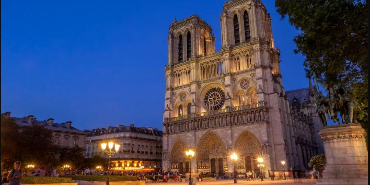 Discovering the actual Notre Dame Cathedral: An entire Visit Manual with regard to First-Time Site visitors