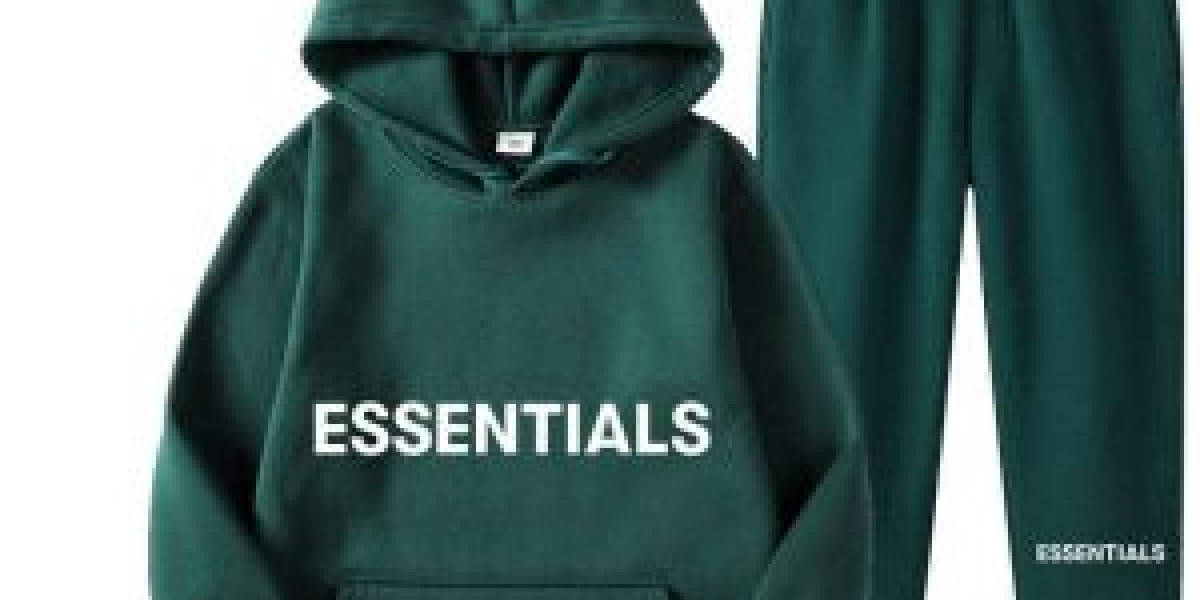 Built for Comfort, Designed for Everyday – Essential Hoodie