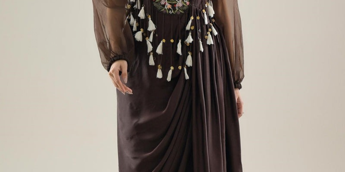 The Modern Fusion of Style and Comfort: Palazzo and Pant Suits for Women
