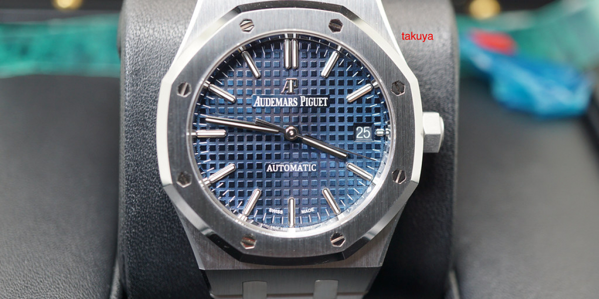 Audemars Piguet Royal Oak 15450ST : Une Ode à l’Audace Silencieuse