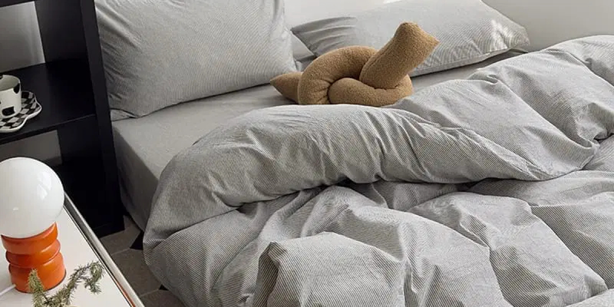 How to Choose the Right Custom Bedding for Your Style and Sleep Needs
