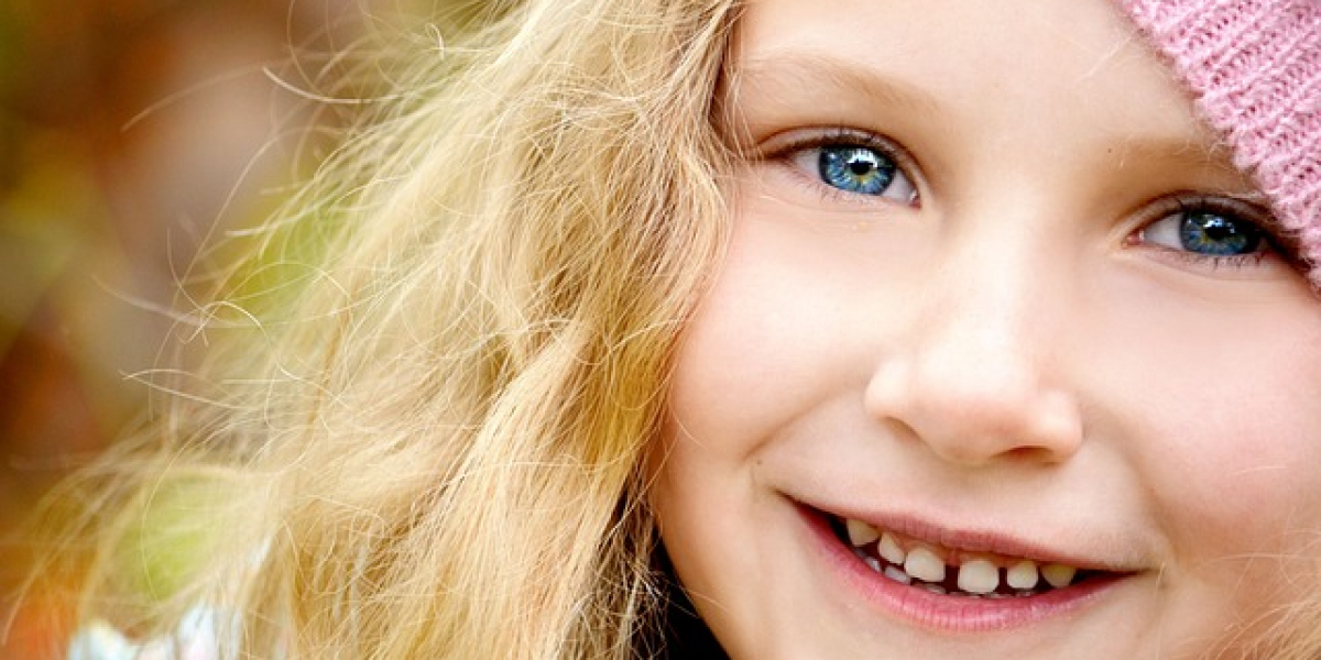 Hooded eyes: A natural beauty