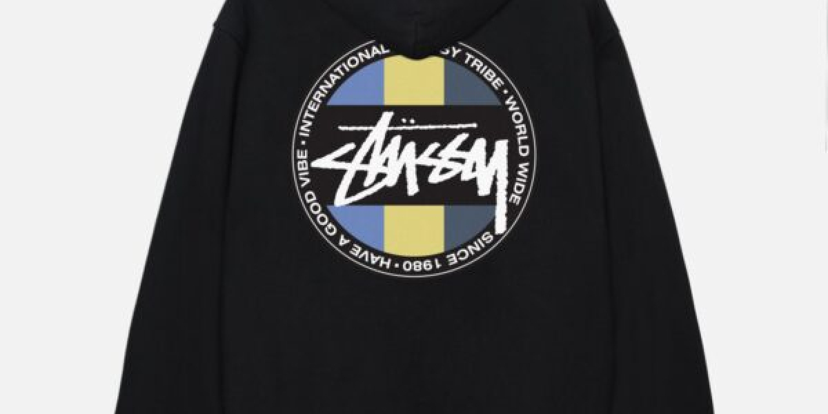 How to Style a Stussy Hoodie for Any Season