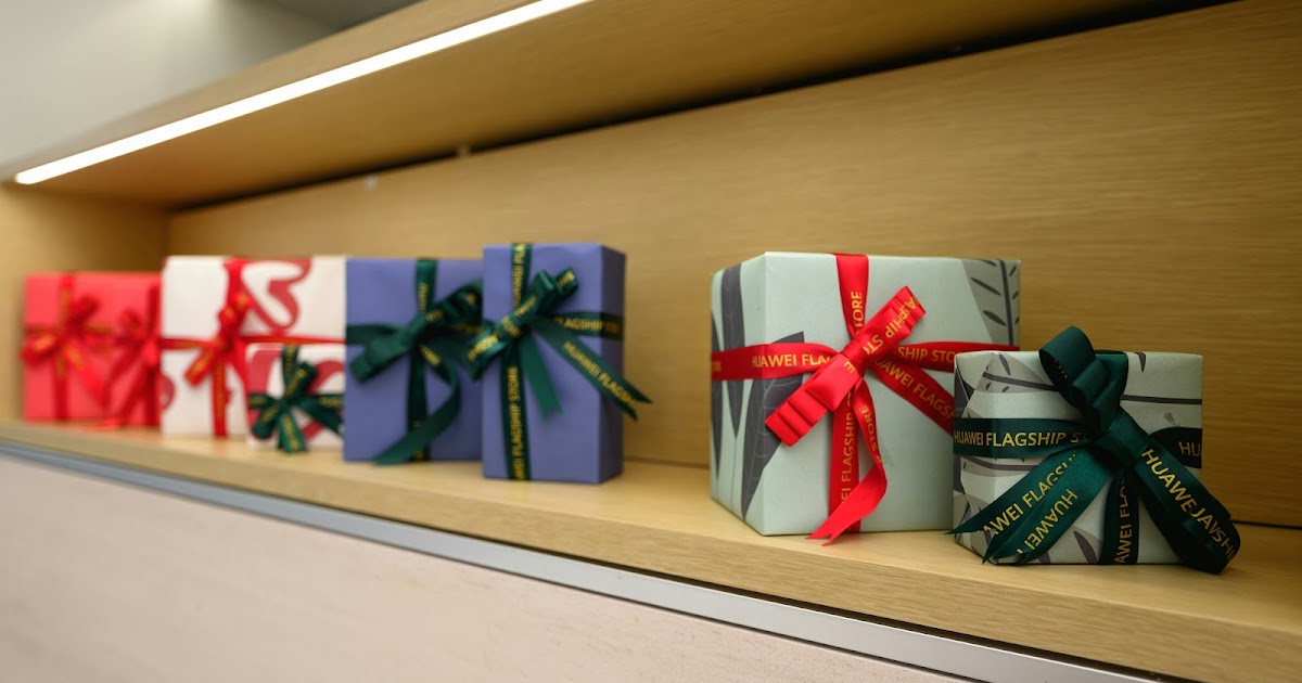 Why Customized Gifts Dubai Are Essential for Effective Corporate Branding