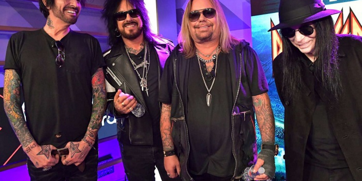 Top 10 Glam Metal Bands of 1990s in America
