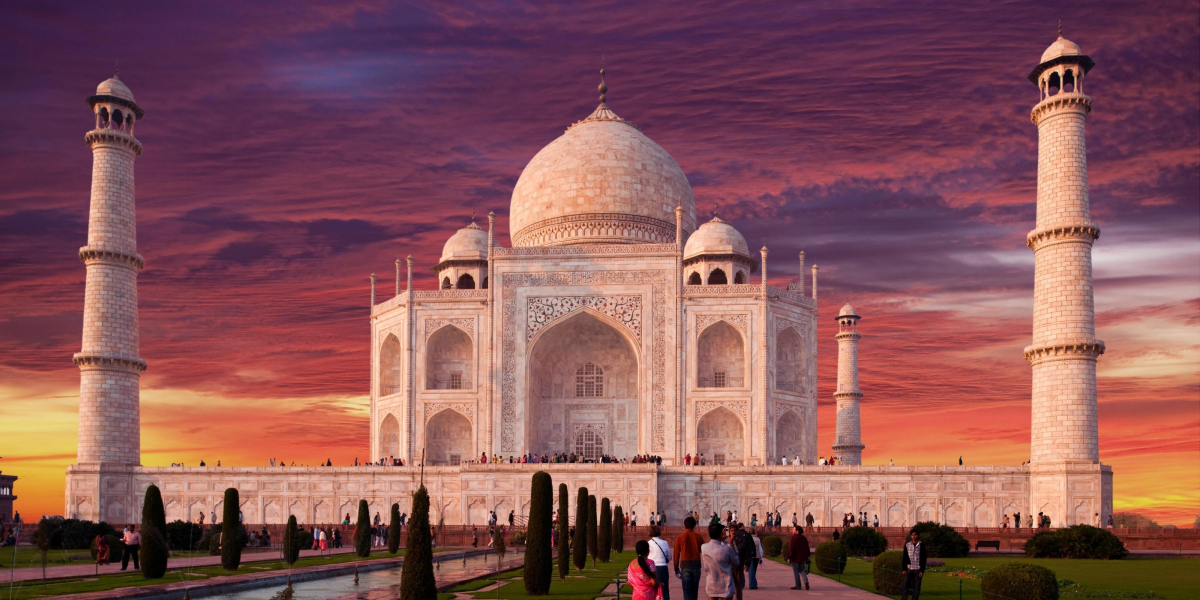 Chandigarh To Agra Taxi