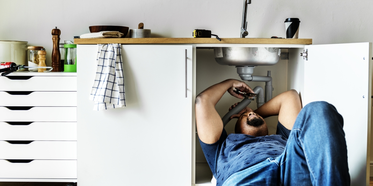 Common Plumbing Maintenance Mistakes Dallas Homeowners Make