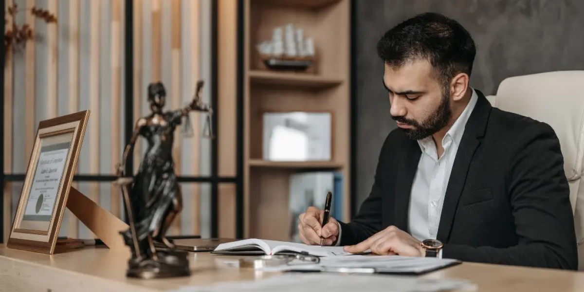 Best Lawyers in Dubai: How to Find the Right Legal Expert for Your Needs