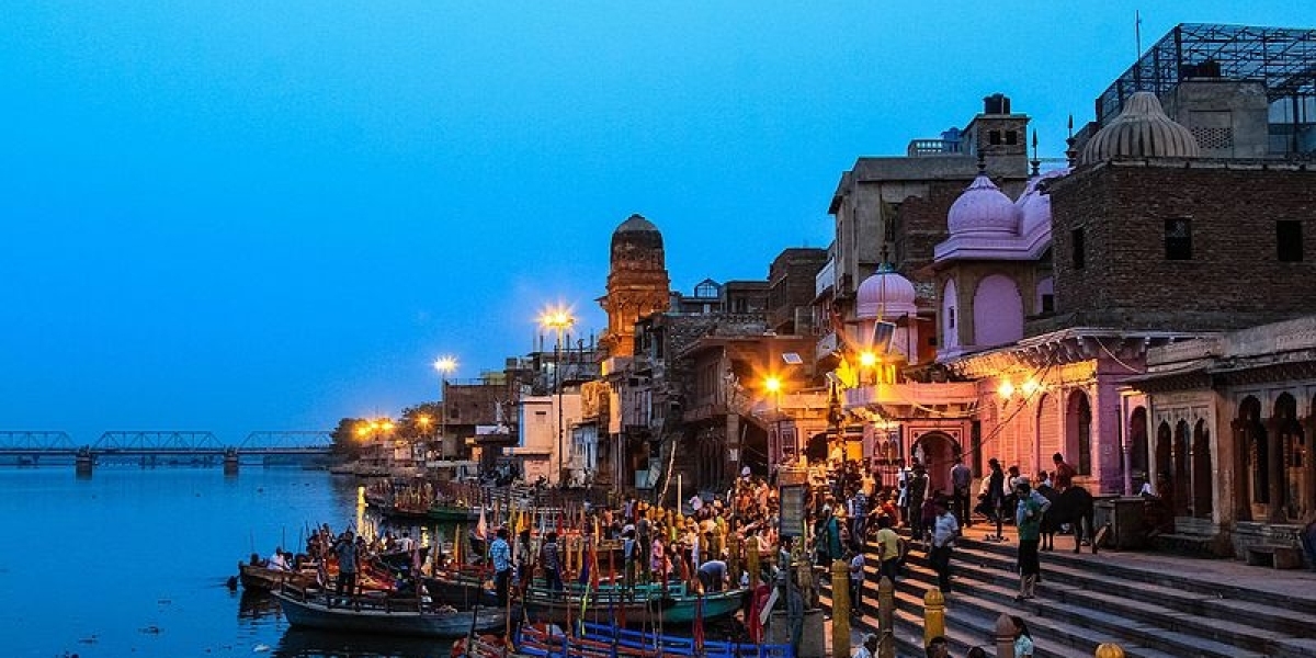 Delhi to Mathura Cab