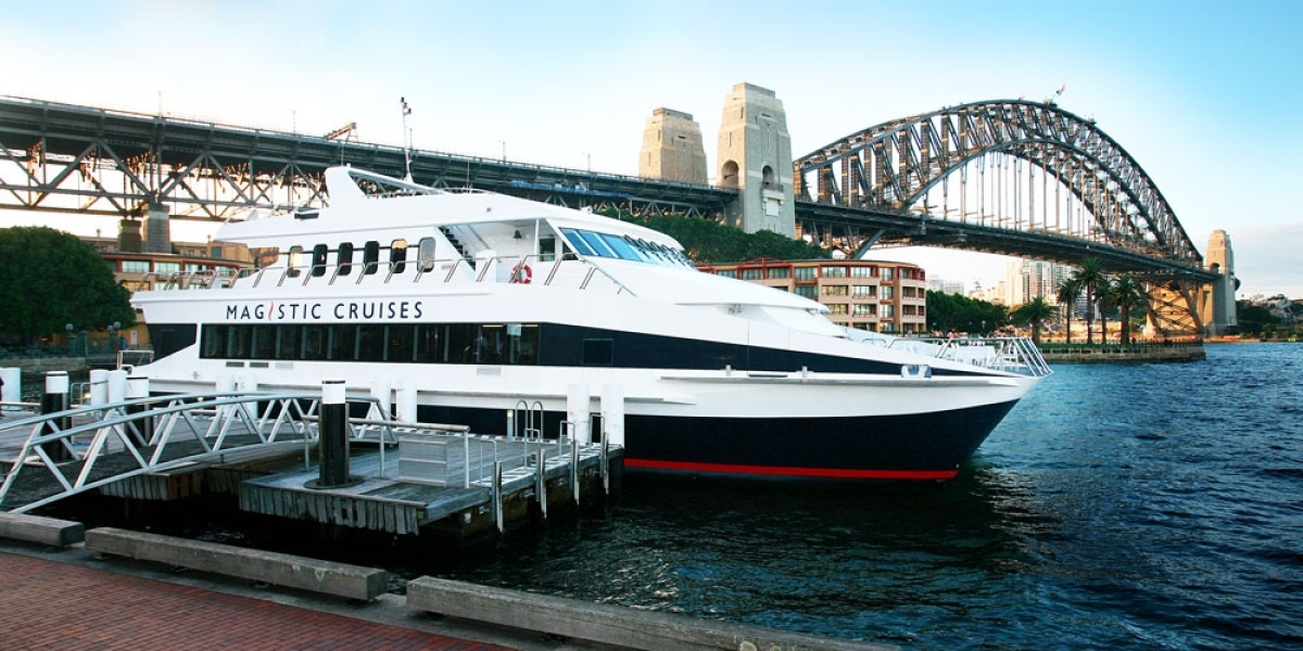 We Tried the Top-Rated Sydney Dinner Cruise – Here’s Our Honest Verdict!