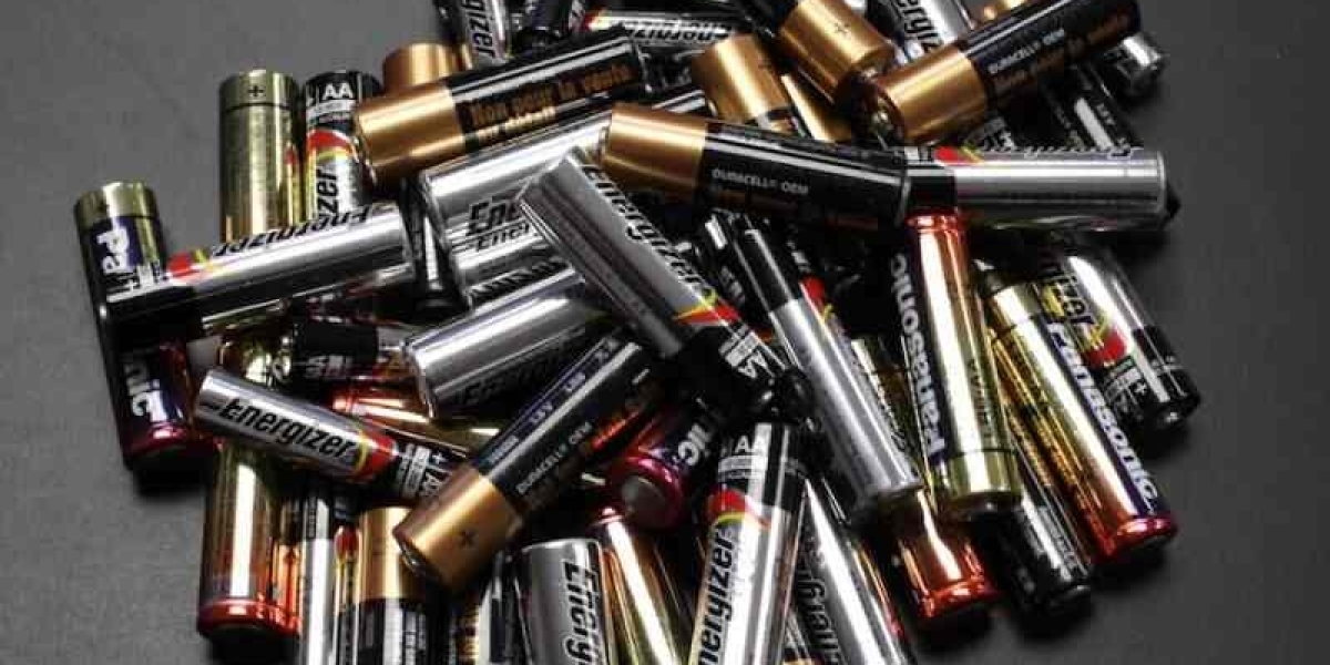 Alkaline Battery Manufacturing Plant Cost 2025: Industry Trends, Machinery and Raw Materials