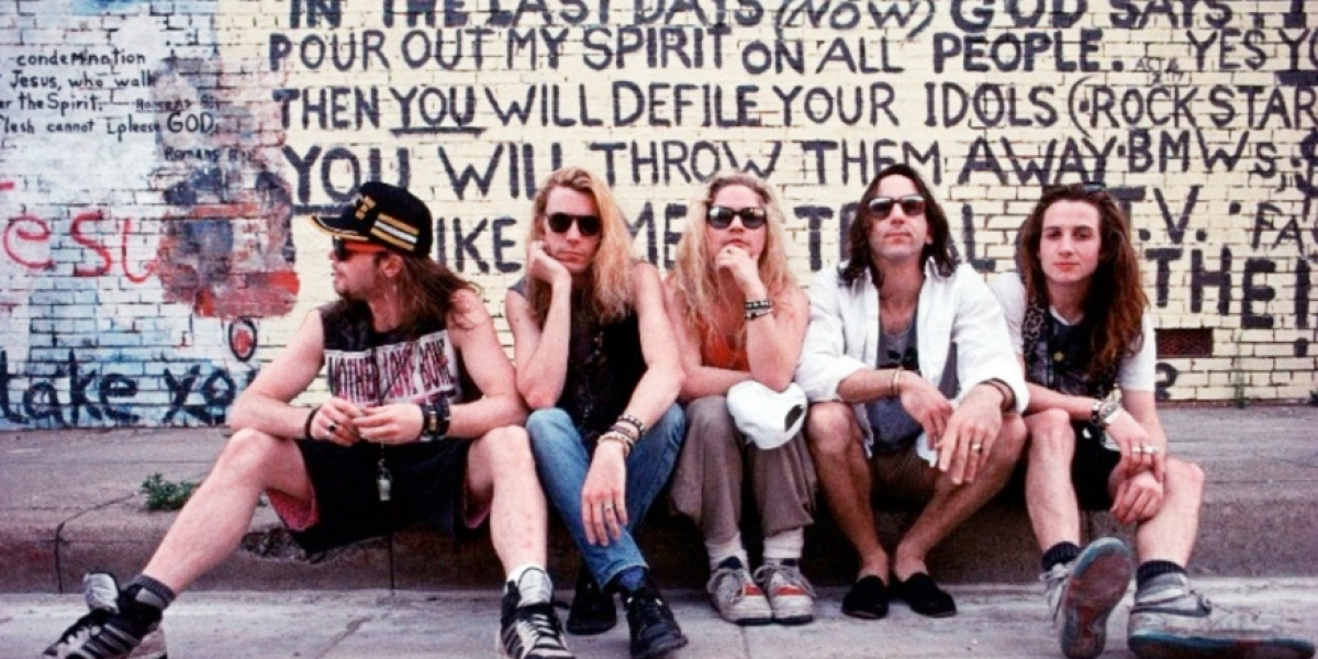10 Grunge Bands You Should Know in the 1990s