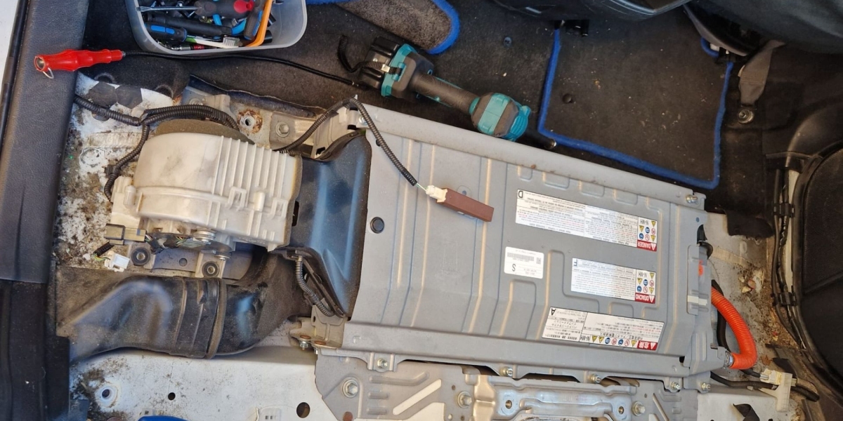 Hybrid Battery Replacement in the UK: What Drivers Need to Know