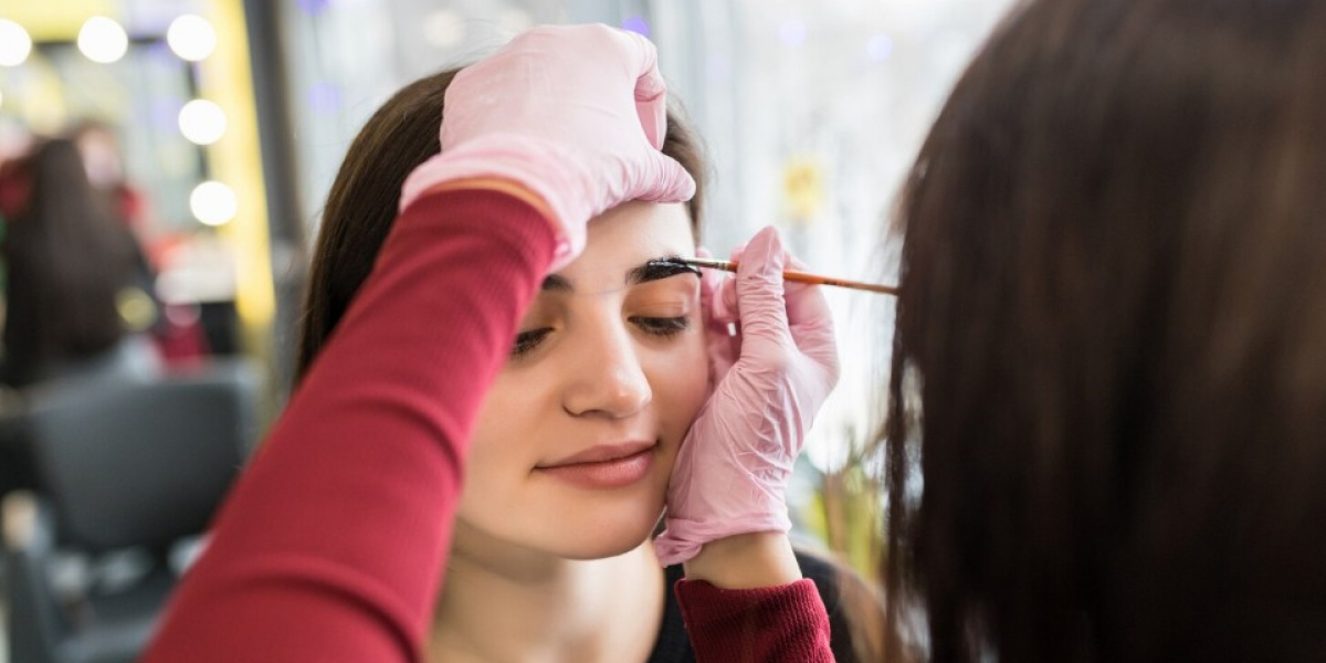 Wake Up to Beautiful Lashes: The Power of a Lash Lift Kit and Lash Lift and Tint Kit