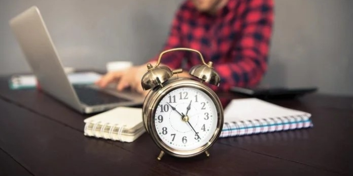 Five Tips to Manage Holiday Stress in Workplace Teams Effectively