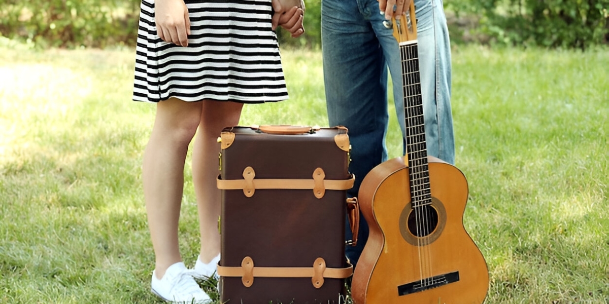 Travel Guitar: The Perfect Instrument for Music on the Move