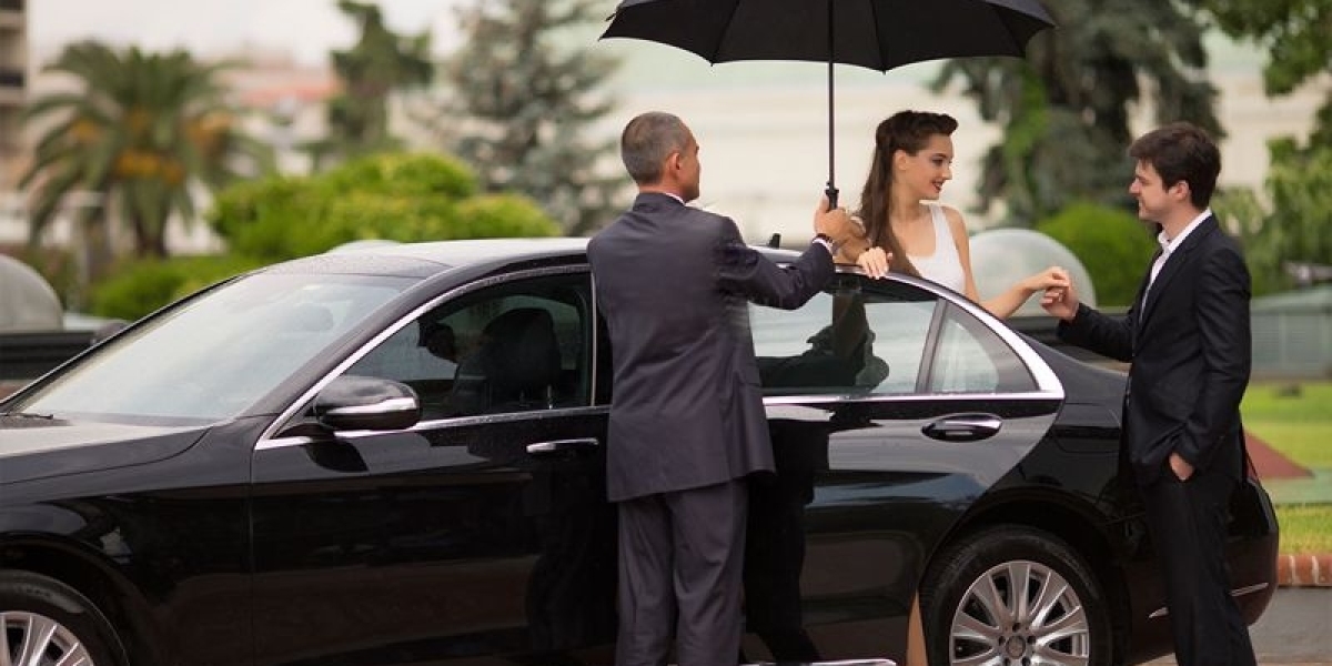Reliable Airport Transfers: Manchester to Heathrow & Gatwick to Heathrow