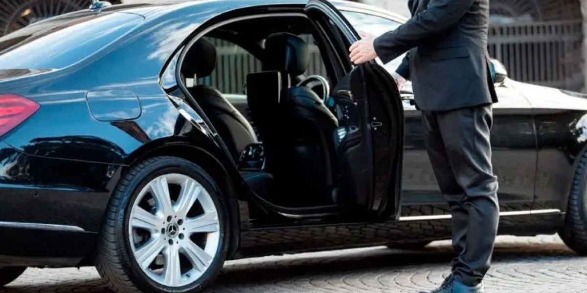 Comfortable and Reliable Airport Transfers with Professional JFK Car Options