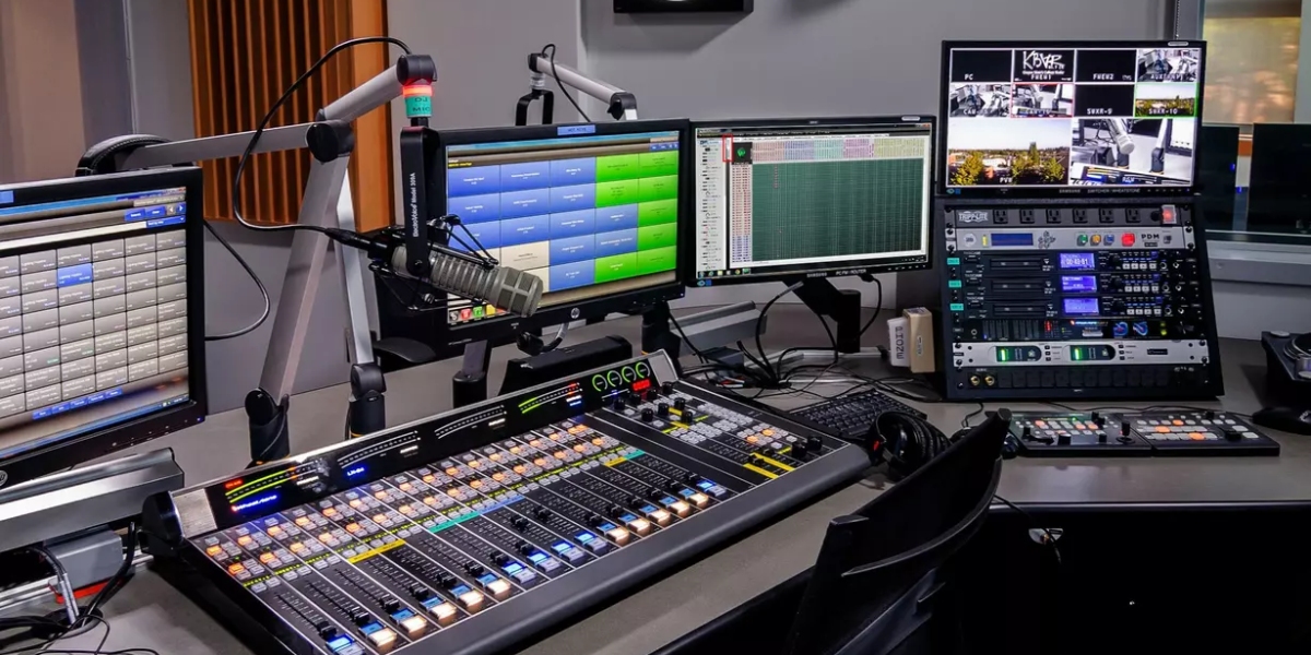 Customizable Dashboards: Key to Efficient Radio Station Software