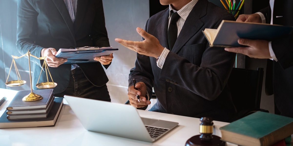 Expert Business Lawyer in Dubai: Protecting Your Company’s Interests with Confidence
