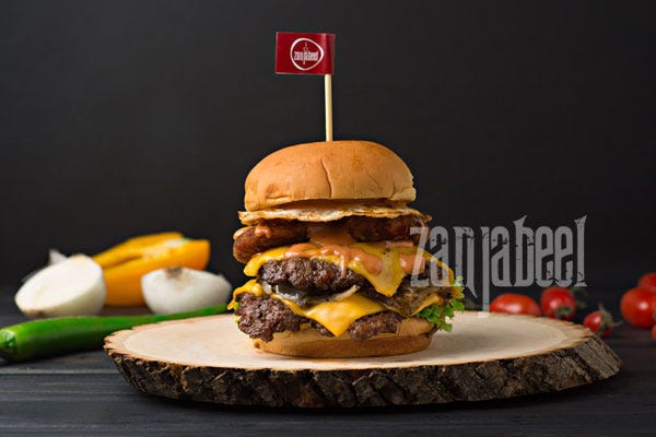 Why Quality Meat Makes All the Difference in Burgers | by Zanjabeel Cafe | Oct, 2025 | Medium