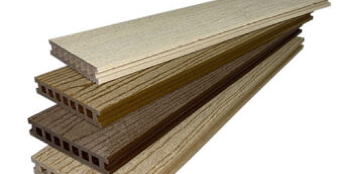 Top Benefits of Installing Composite Decking Around Pools and Patios