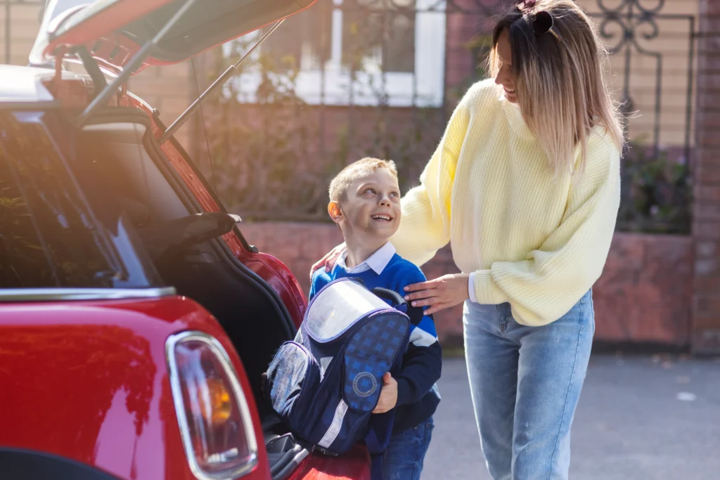 School Pick Up and Drop Off Dubai - School Transport Services