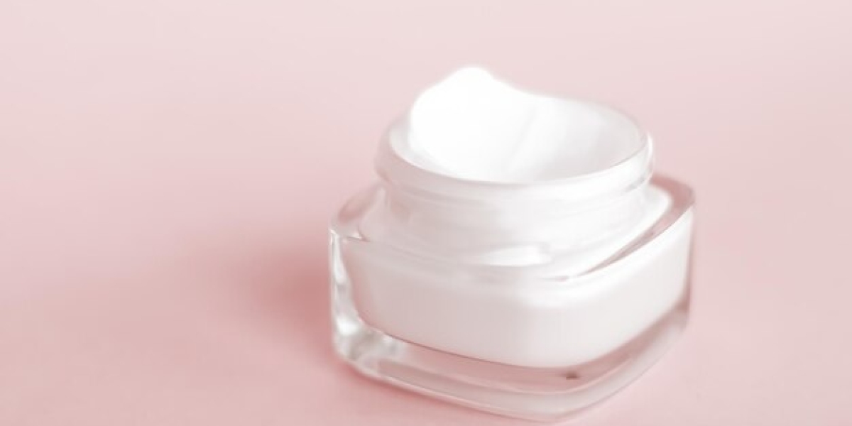 Anti-aging Cream and Lotion Market Grows With Natural Extracts, Sustainable Formulations, and Multi-benefit Skincare Tre